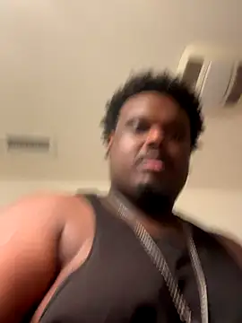 Snapshot of BigBossaNova69 chatting on September 10, 6:02 am BigBossaNova69 online show from September 10, 6:02 am