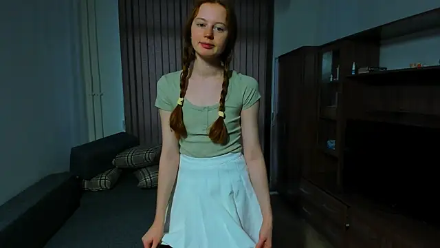 Snapshot of Fire_Luna chatting on December 23, 8:44 am Fire Luna online show from December 23, 8:44 am