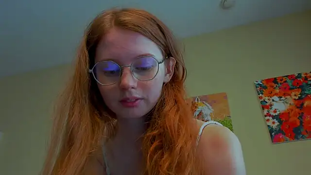 Snapshot of Fire_Luna chatting on July 3, 8:21 am Fire Luna online show from July 3, 8:21 am