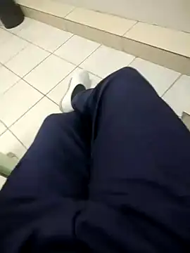 gatmoreno1 online show from September 30, 5:07 pm