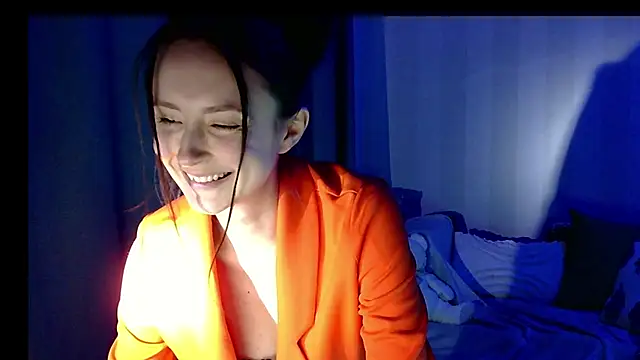 Snapshot of LilyXSky chatting on December 3, 12:49 pm LilyXSky online show from December 3, 12:49 pm