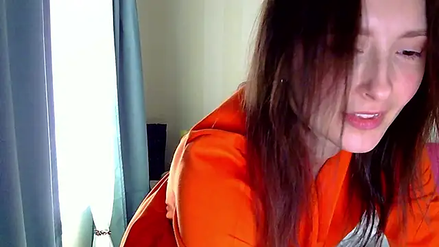 Snapshot of LilyXSky chatting on October 13, 1:44 pm LilyXSky online show from October 13, 1:44 pm