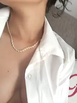 vanyacam  online show from December 14, 8:35 pm