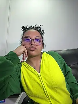 angela angels  online show from October 2, 3:35 am