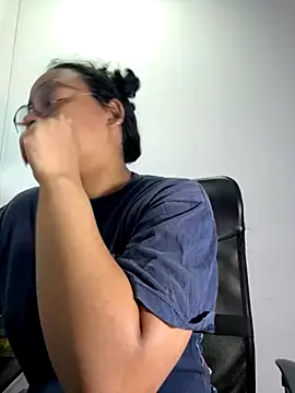 angela angels  online show from October 11, 4:01 am