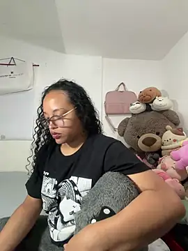 Snapshot of angela_angels_ chatting on February 8, 9:02 am angela angels online show from February 8, 9:02 am