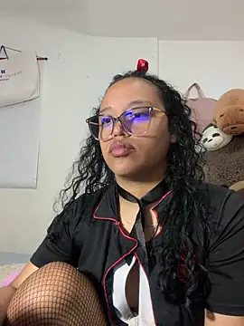 Snapshot of angela_angels_ chatting on February 16, 11:06 am angela angels online show from February 16, 11:06 am