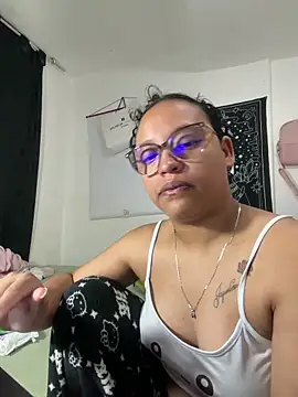 Snapshot of angela_angels_ chatting on March 3, 8:53 am angela angels online show from March 3, 8:53 am