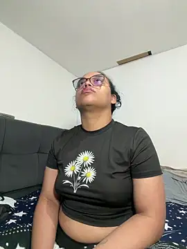 angela angels  online show from March 21, 7:57 am