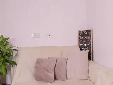 lulu rrussell online show from January 28, 3:04 am