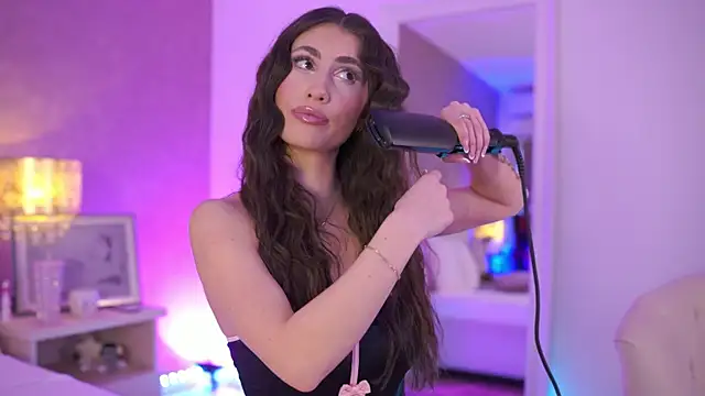 Snapshot of OhhAisha chatting on January 17, 8:08 am OhhAisha online show from January 17, 8:08 am