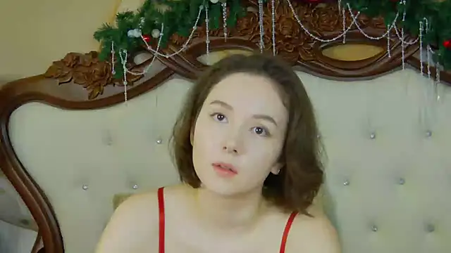 Snapshot of IreneRaye chatting on December 28, 4:41 am IreneRaye online show from December 28, 4:41 am