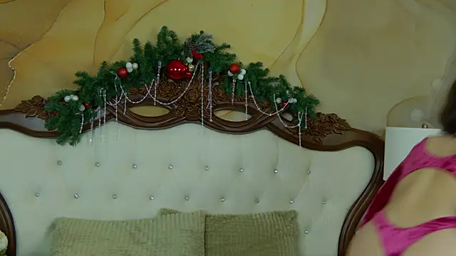 Snapshot of IreneRaye chatting on January 8, 8:38 am IreneRaye online show from January 8, 8:38 am