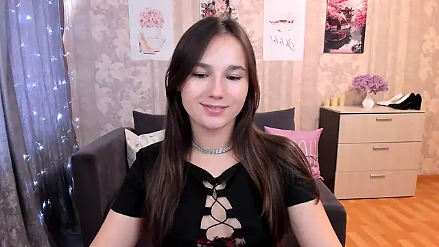 Snapshot of MilaDaisen chatting on September 22, 11:34 am MilaDaisen online show from September 22, 11:34 am