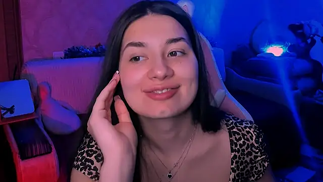 Swee Alicee online show from January 14, 8:36 pm