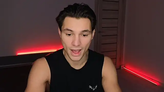 denlover1 online show from February 7, 8:29 am