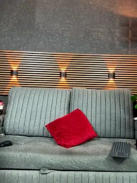  EUFRATES  online show from September 12, 5:02 pm