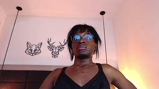 candy lovee69 online show from March 9, 3:32 am