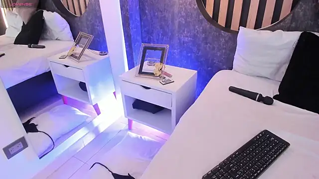 miss10 antonella online show from March 18, 2:04 am