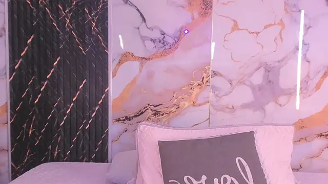 Alyson-a online show from June 3, 12:08 pm