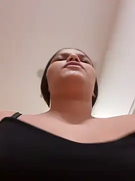 girl milk1 online show from December 11, 10:38 pm