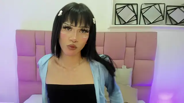 kitii we3d online show from December 17, 5:29 am