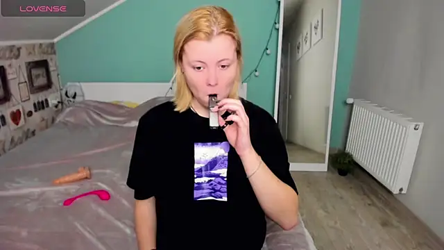 LillyDepp online show from January 7, 1:57 pm