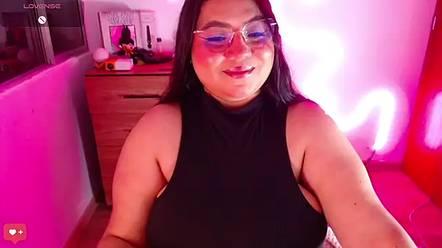 Snapshot of Rebeca_charme21 chatting on January 18, 3:20 am Rebeca charme21 online show from January 18, 3:20 am