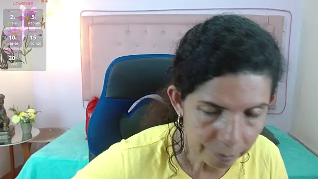 Snapshot of sila_bolum chatting on June 11, 6:06 pm sila bolum online show from June 11, 6:06 pm