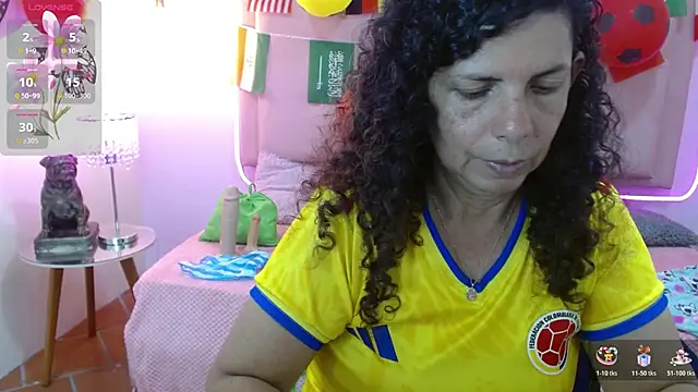 Snapshot of sila_bolum chatting on June 27, 5:40 pm sila bolum online show from June 27, 5:40 pm