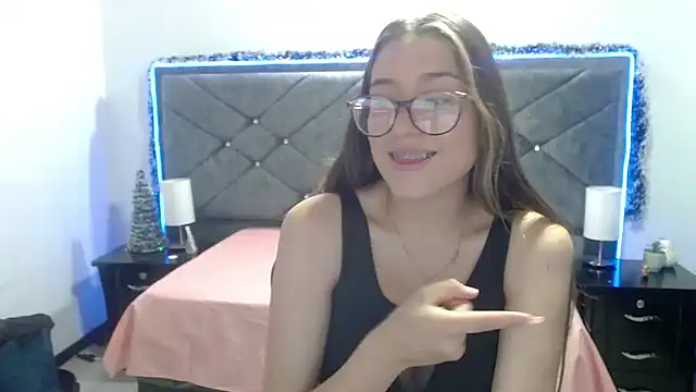 zoe sweet5 online show from December 19, 7:32 pm