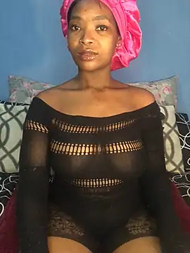 NunuBerry16 online show from December 16, 8:48 pm