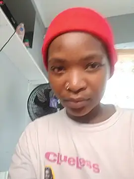 Snapshot of NunuBerry16 chatting on July 23, 12:47 pm NunuBerry16 online show from July 23, 12:47 pm