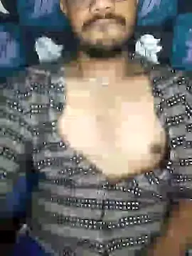Snapshot of yourfitguy chatting on December 3, 4:50 pm yourfitguy online show from December 3, 4:50 pm