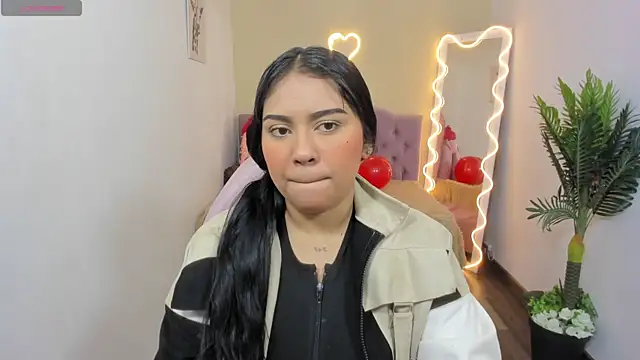 kendra tay online show from February 21, 3:01 am