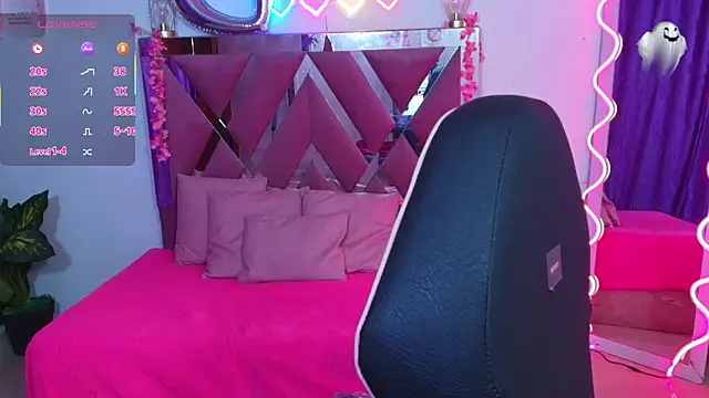 kendra tay online show from November 6, 3:07 am