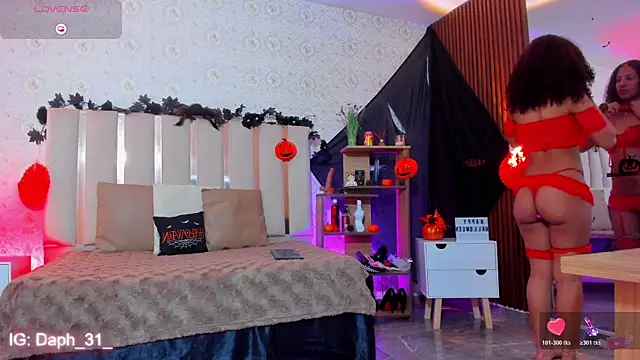 Snapshot of Daphnne_tay chatting on October 17, 7:38 pm Daphnne tay online show from October 17, 7:38 pm