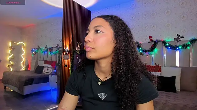 Daphnne tay online show from January 10, 3:30 am