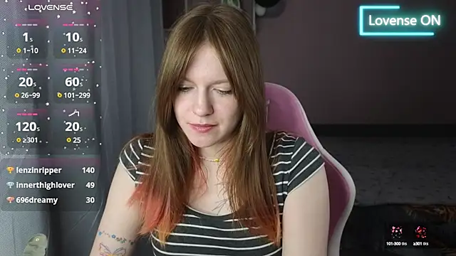 Snapshot of CassieJuice69 chatting on March 10, 10:55 pm CassieJuice69 online show from March 10, 10:55 pm