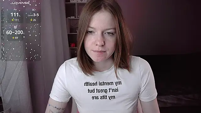 Snapshot of CassieJuice69 chatting on February 7, 4:05 am CassieJuice69 online show from February 7, 4:05 am