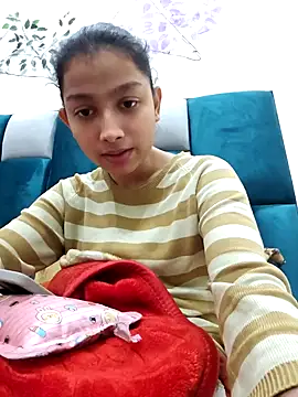 Snapshot of Aleena_Rai chatting on December 8, 6:39 pm Aleena Rai online show from December 8, 6:39 pm