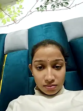 Snapshot of Aleena_Rai chatting on December 20, 7:17 pm Aleena Rai online show from December 20, 7:17 pm