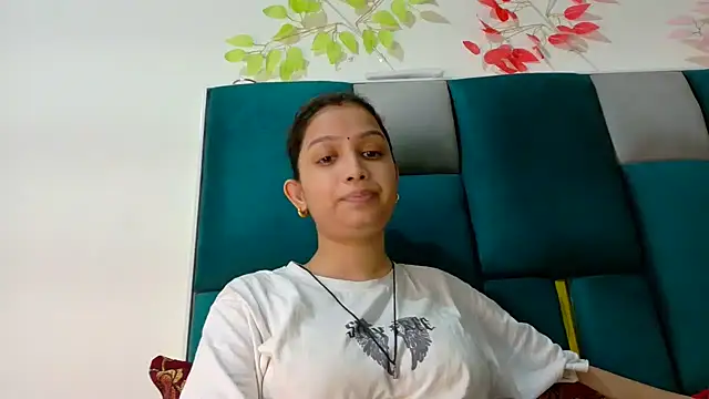 Snapshot of Aleena_Rai chatting on September 23, 6:33 pm Aleena Rai online show from September 23, 6:33 pm