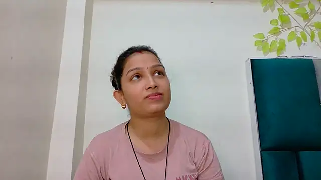 Snapshot of Aleena_Rai chatting on September 27, 6:46 pm Aleena Rai online show from September 27, 6:46 pm