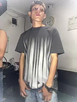 Snapshot of Daddyrich_632 chatting on February 14, 6:43 am Daddyrich 632 online show from February 14, 6:43 am