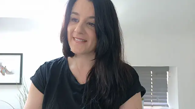 flatwhite0 online show from April 23, 10:47 am