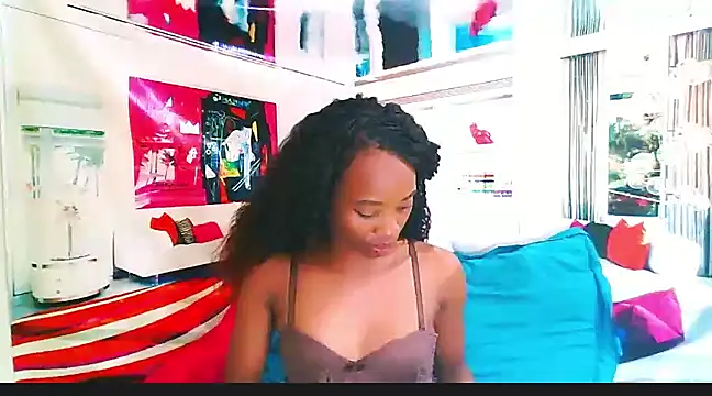 EbonyCreamy69 online show from December 10, 1:11 pm