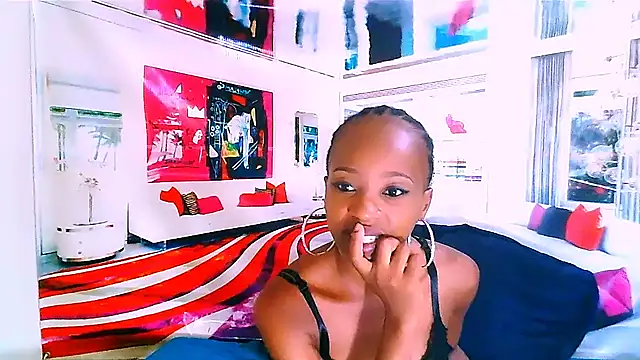 EbonyCreamy69 online show from January 14, 2:00 pm