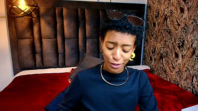 Snapshot of Zia_Green chatting on May 12, 12:35 pm Zia Green online show from May 12, 12:35 pm