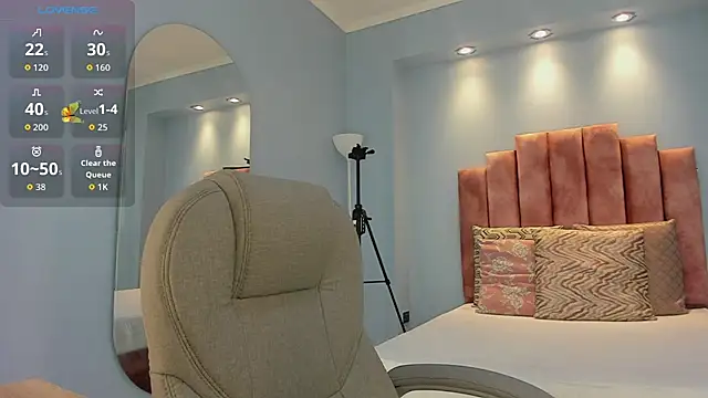 Snapshot of lou_rosse_ chatting on June 9, 7:58 pm lou rosse online show from June 9, 7:58 pm